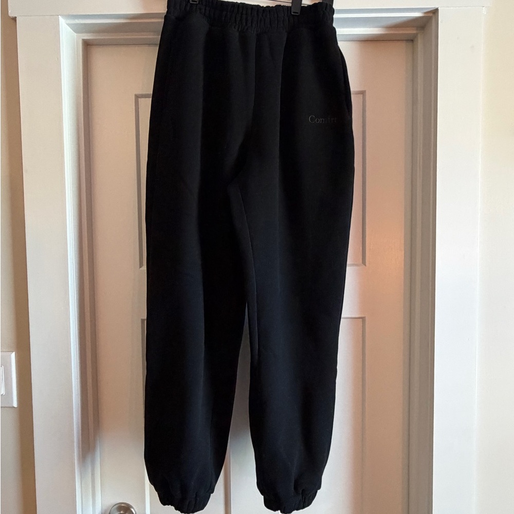 SET Black Comfrt Embroidered Black Unisex Hoodie & Sweats Like New 2 pc - Picture 9 of 11